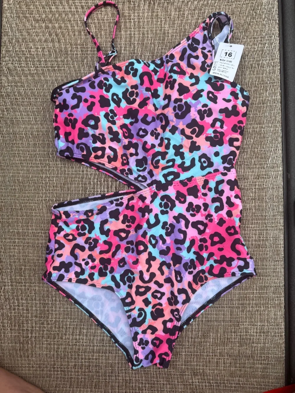 Girls leopard swimsuit
